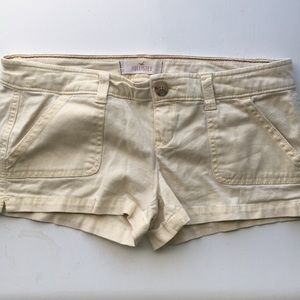 Hollister light yellow shorts